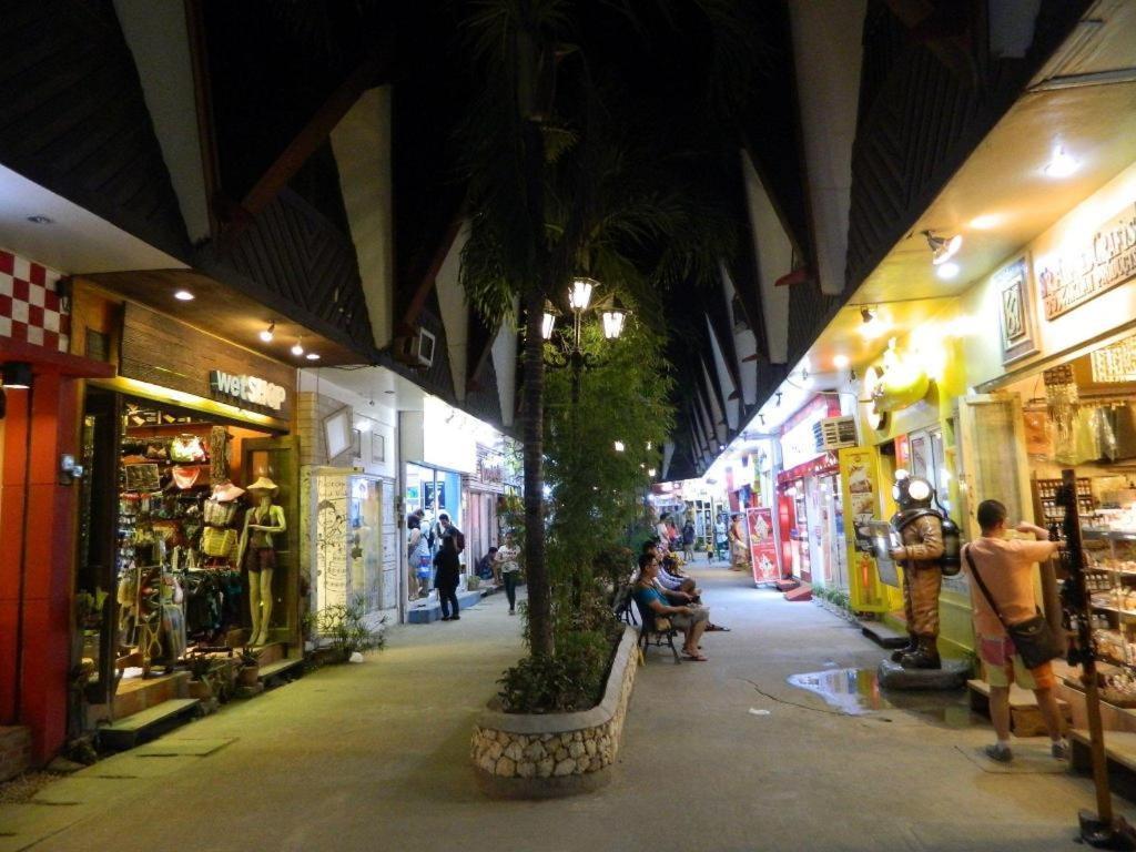 Fat Jimmy'S Hotel Boracay Balabag (Boracay) Exterior foto